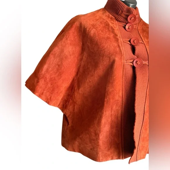 Révue rust orange Suede leather Cape Jacket with Knit Trim & Statement Buttons - Picture 6 of 7